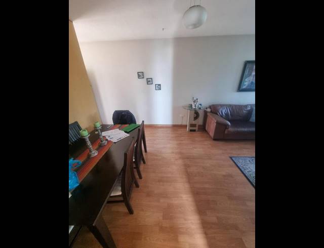 2 BEDROOM APARTMENT FOR SALE IN KEW